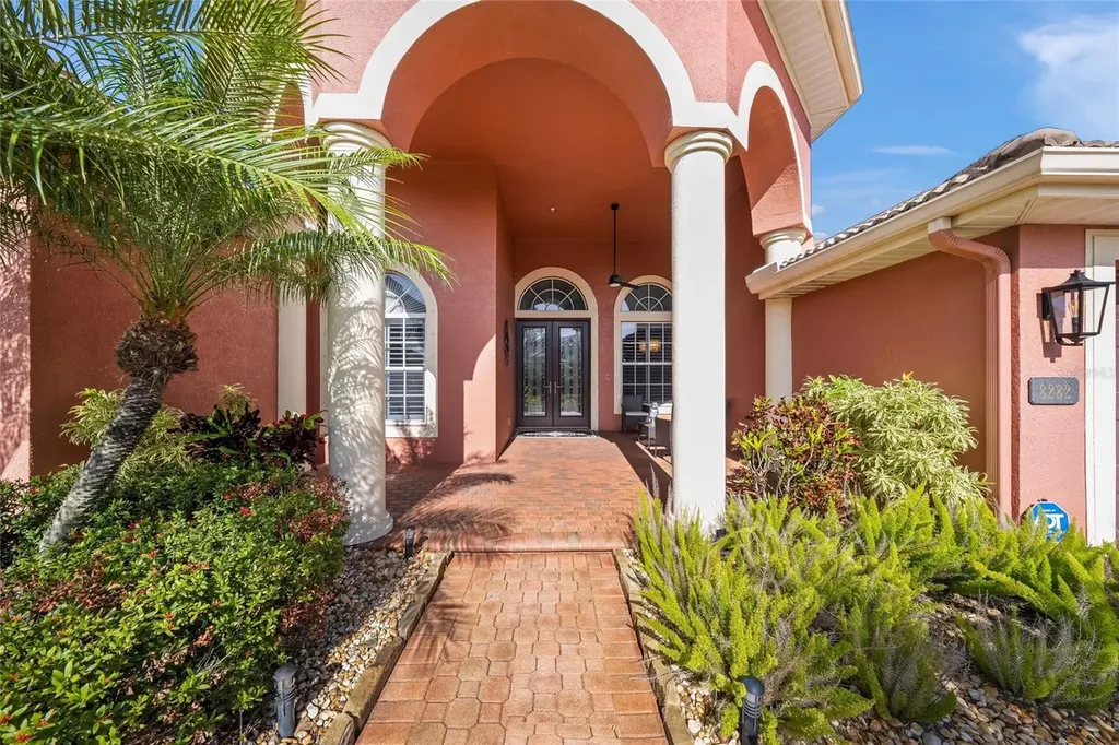 8282 Barton Farms Boulevard Sarasota FL 34240