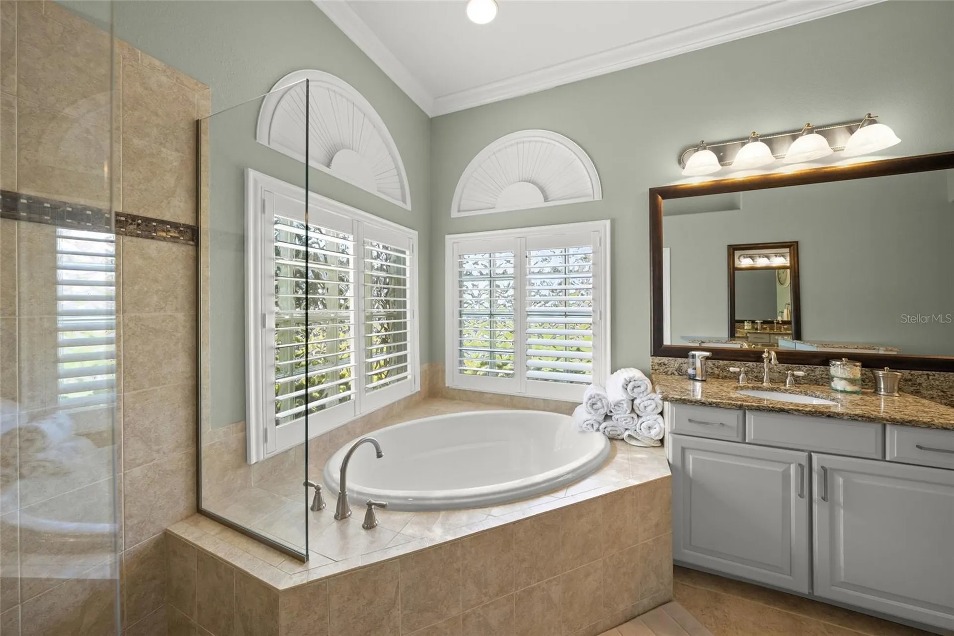 8282 Barton Farms Boulevard Sarasota FL 34240