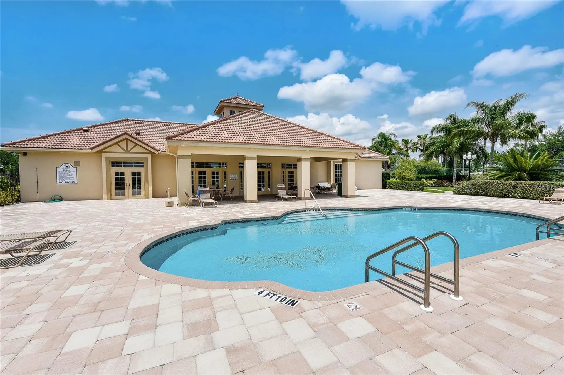 8282 Barton Farms Boulevard Sarasota FL 34240