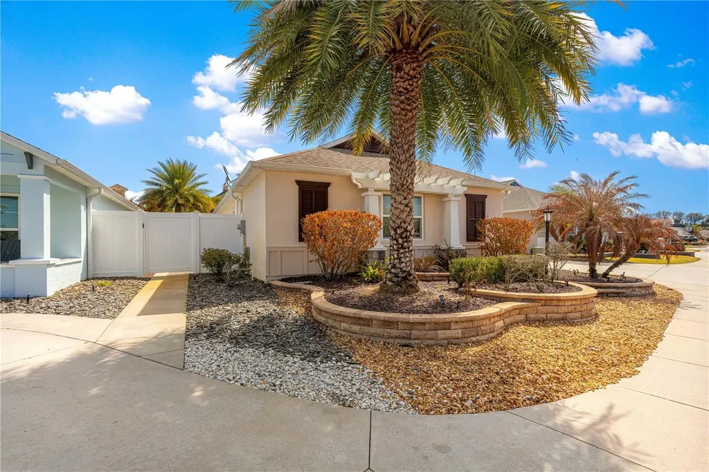 2859 Resmondo Road The Villages FL 32163