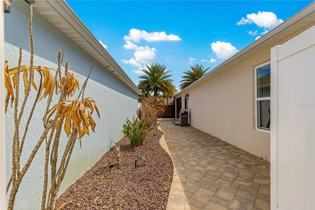 2859 Resmondo Road The Villages FL 32163