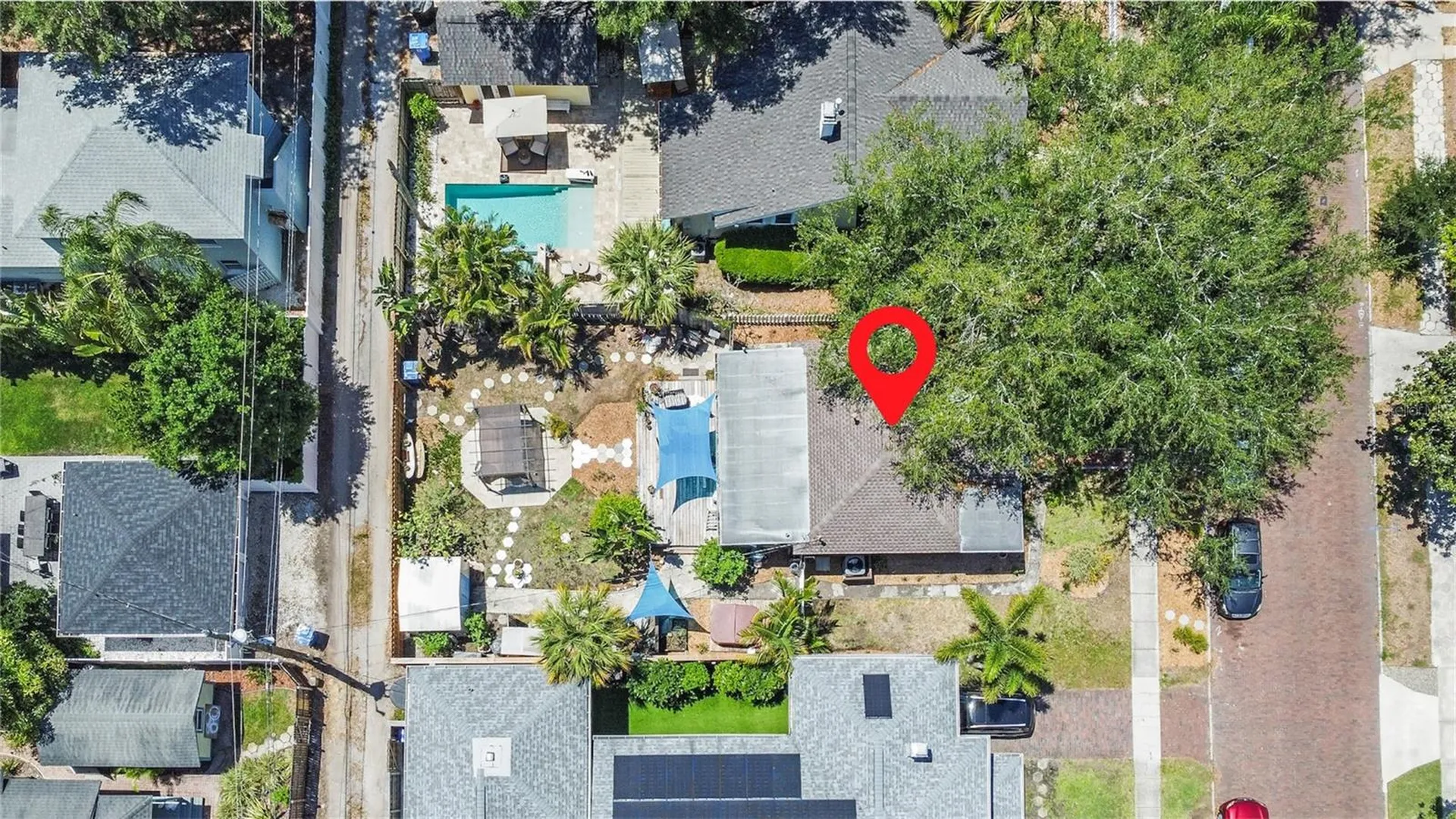 226 21st Avenue N St Petersburg FL 33704