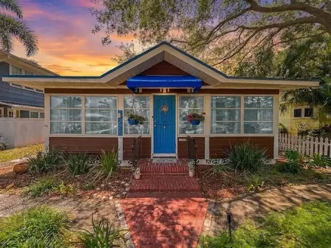 226 21st Avenue N St Petersburg FL 33704