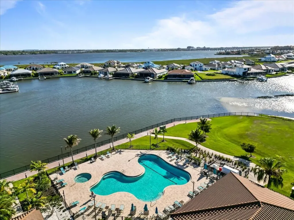 2214 5th Street E Palmetto FL 34221