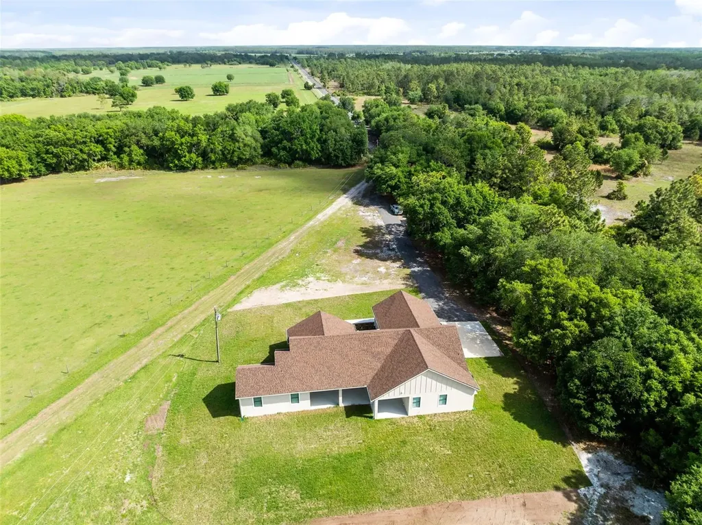 1290 Whitman Lane Kenansville FL 34739