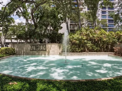 2413 Bayshore Boulevard Tampa FL 33629