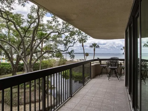 2413 Bayshore Boulevard Tampa FL 33629