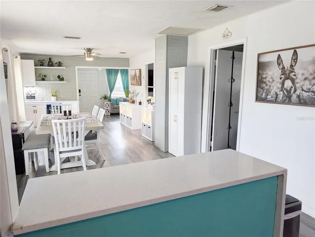 15243 S Highway 25 Weirsdale FL 32195
