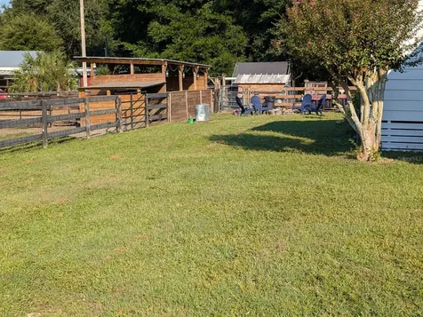 15243 S Highway 25 Weirsdale FL 32195