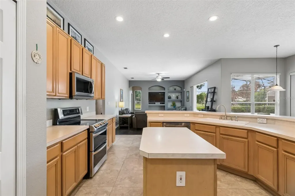 10240 Pointview Court Orlando FL 32836