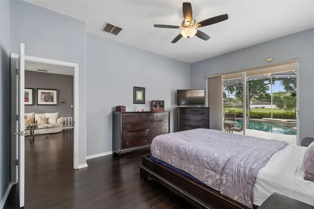 10240 Pointview Court Orlando FL 32836