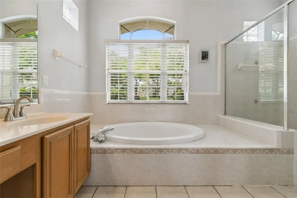 10240 Pointview Court Orlando FL 32836
