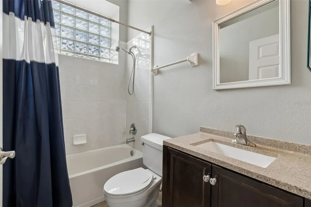 10240 Pointview Court Orlando FL 32836