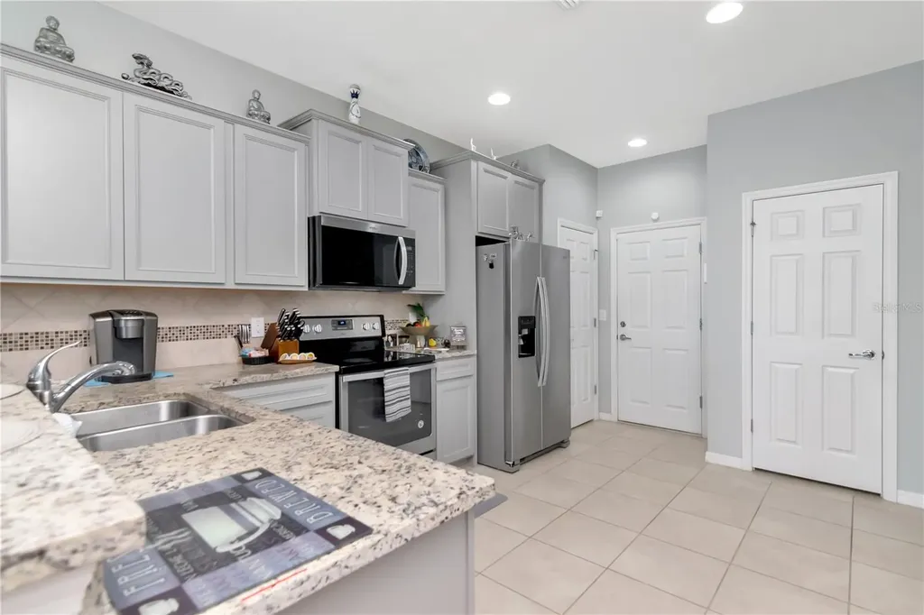 9216 Hillcroft Drive Riverview FL 33578