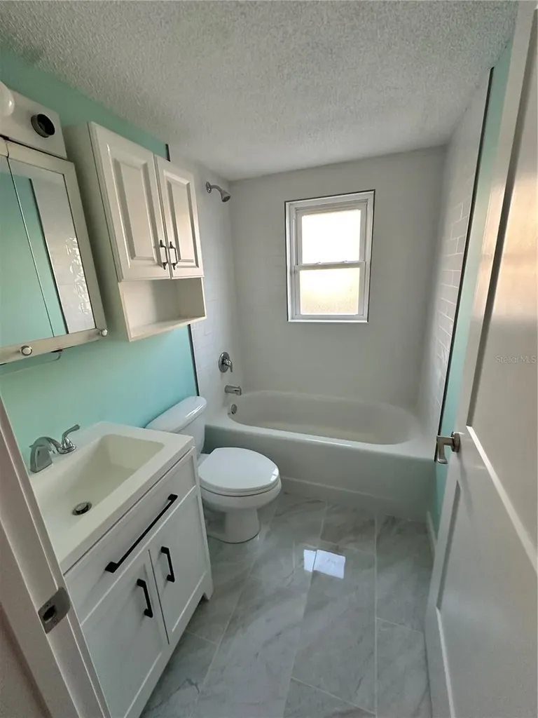 1153 Rue Des Rois South Pasadena FL 33707