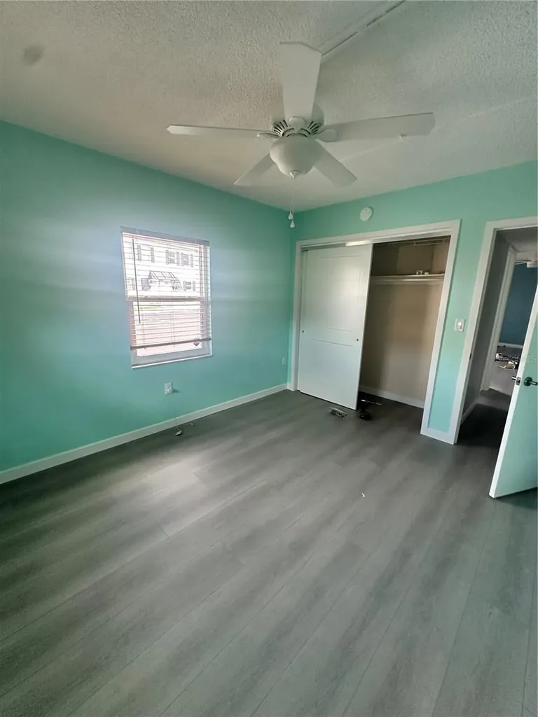 1153 Rue Des Rois South Pasadena FL 33707
