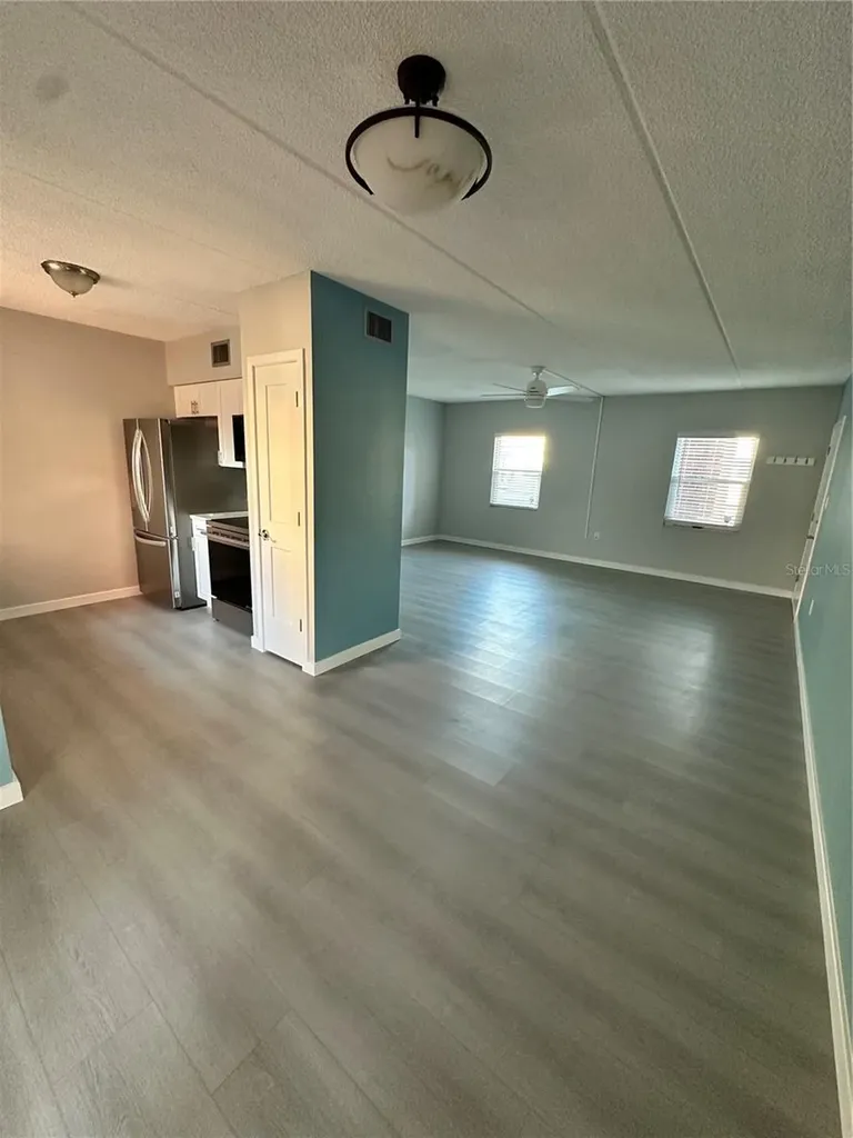 1153 Rue Des Rois South Pasadena FL 33707