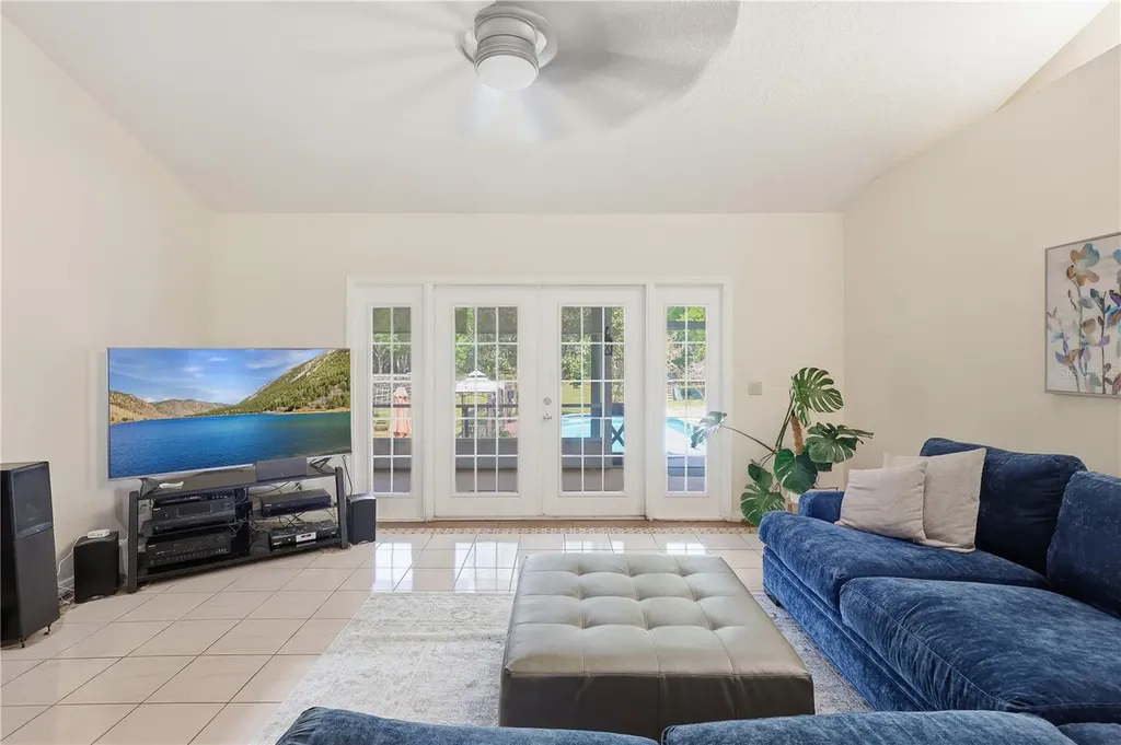 1261 E Fullers Cross Road Winter Garden FL 34787