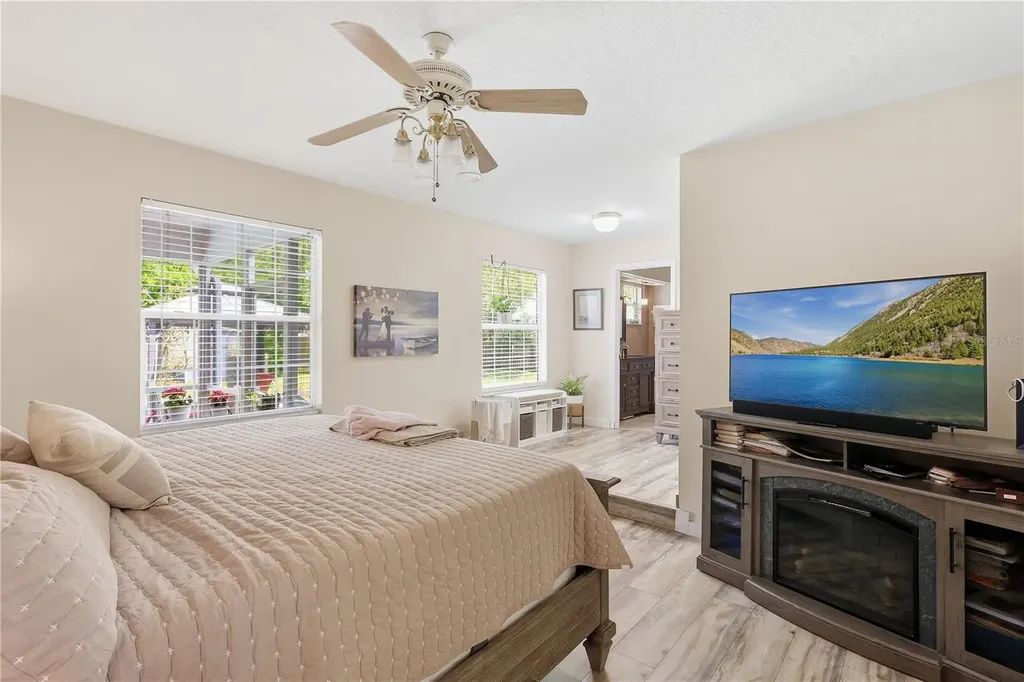 1261 E Fullers Cross Road Winter Garden FL 34787