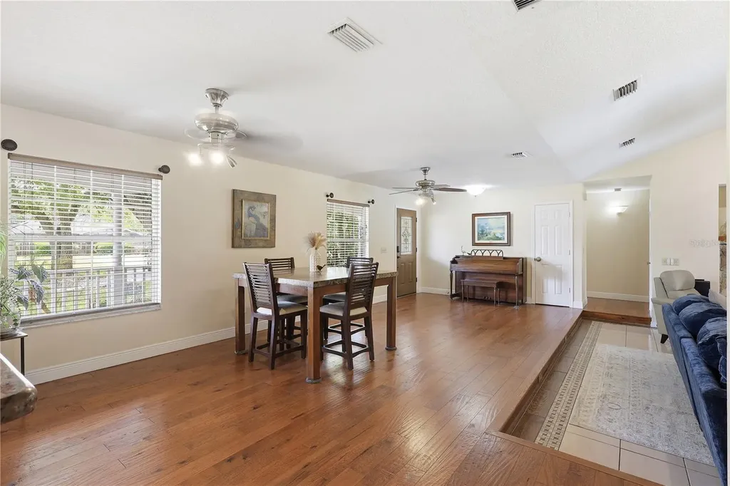 1261 E Fullers Cross Road Winter Garden FL 34787