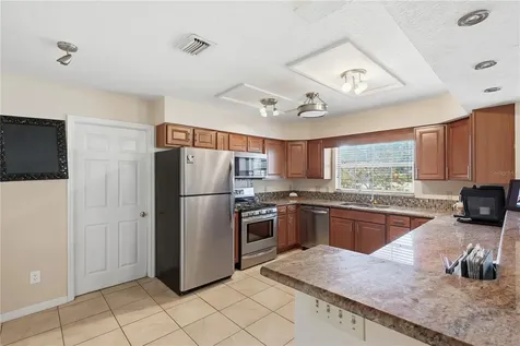 1261 E Fullers Cross Road Winter Garden FL 34787