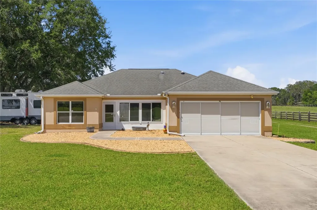 7411 SE 180th Street Oxford FL 34484