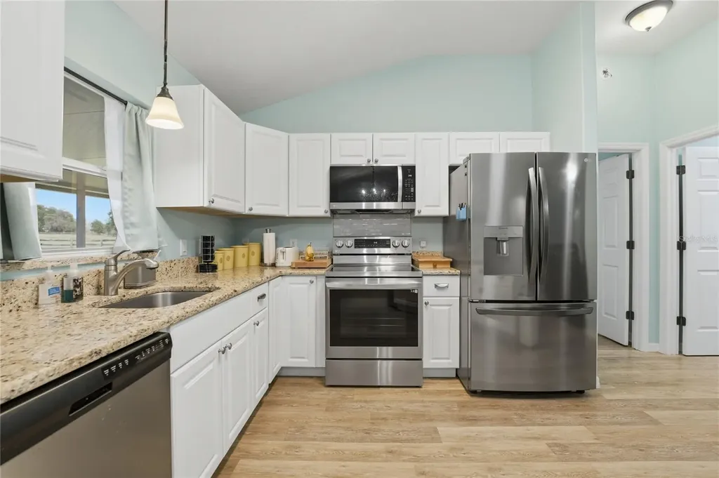 7411 SE 180th Street Oxford FL 34484