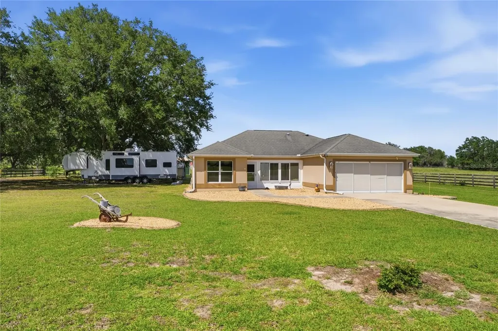7411 SE 180th Street Oxford FL 34484