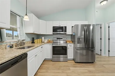 7411 SE 180th Street Oxford FL 34484