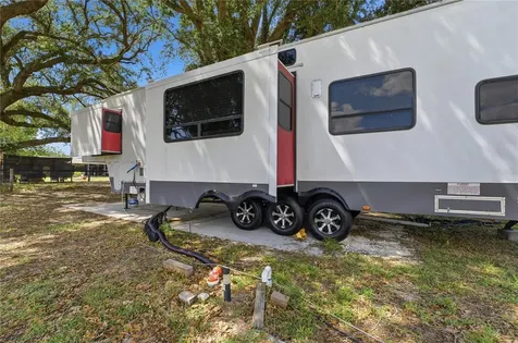 7411 SE 180th Street Oxford FL 34484