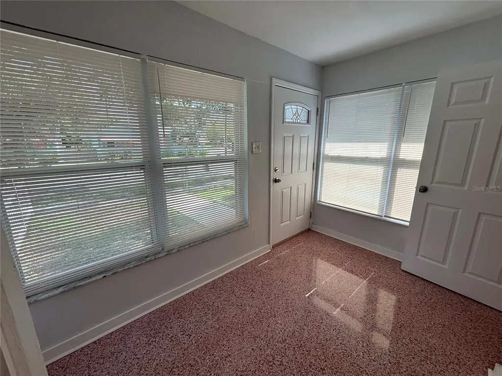 422 15th Avenue S St Petersburg FL 33701