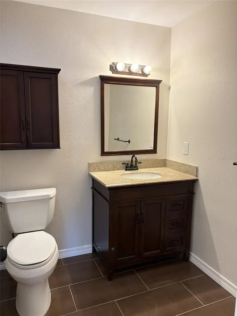 3156 Valley Oaks Drive Tampa FL 33618