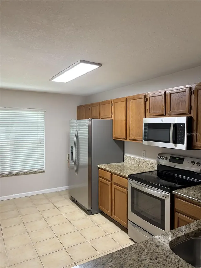 3156 Valley Oaks Drive Tampa FL 33618