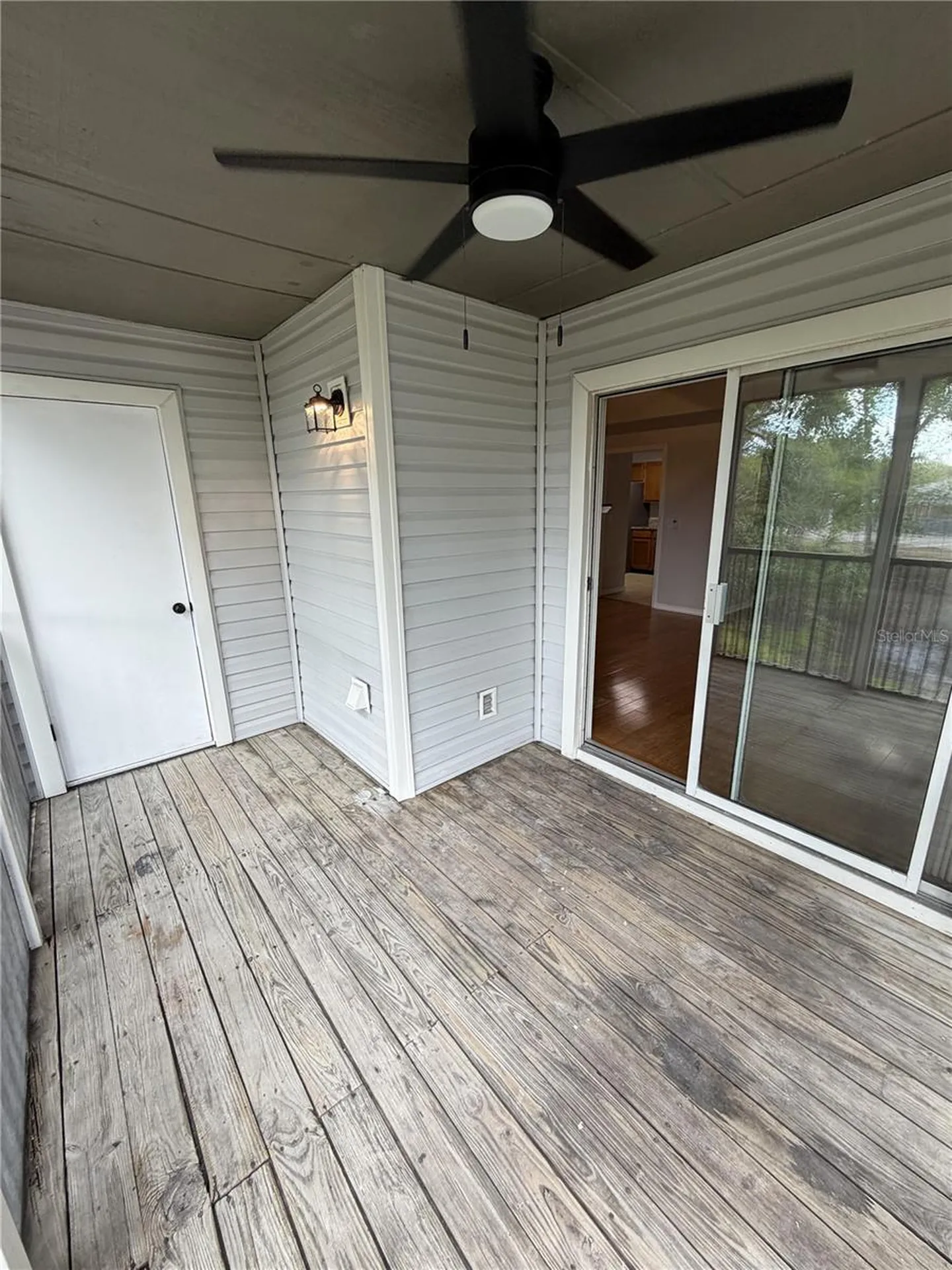 3156 Valley Oaks Drive Tampa FL 33618
