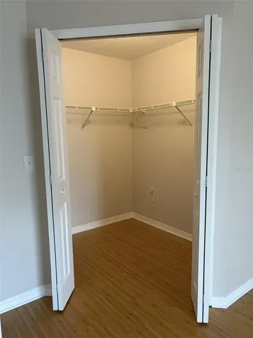 3156 Valley Oaks Drive Tampa FL 33618
