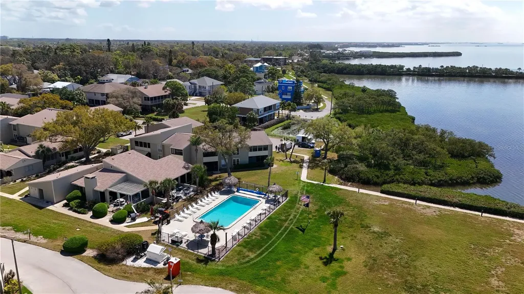 654 Windrush Bay Drive Tarpon Springs FL 34689