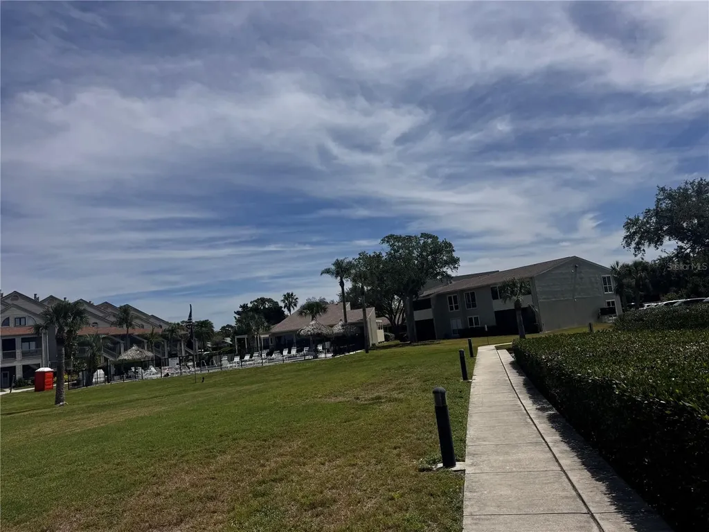654 Windrush Bay Drive Tarpon Springs FL 34689