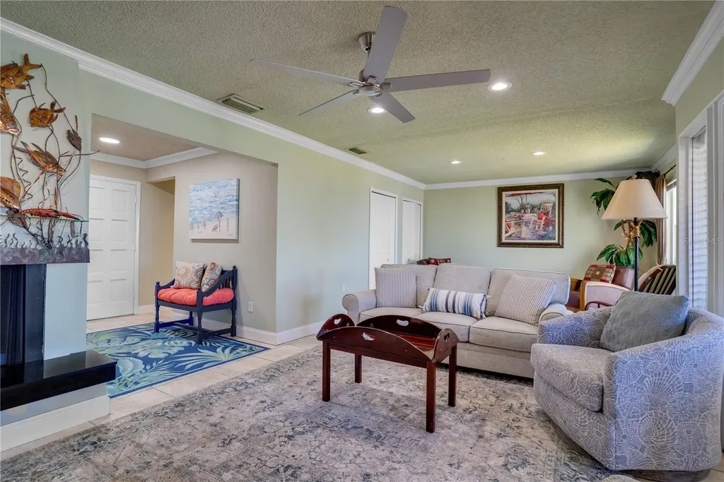 654 Windrush Bay Drive Tarpon Springs FL 34689
