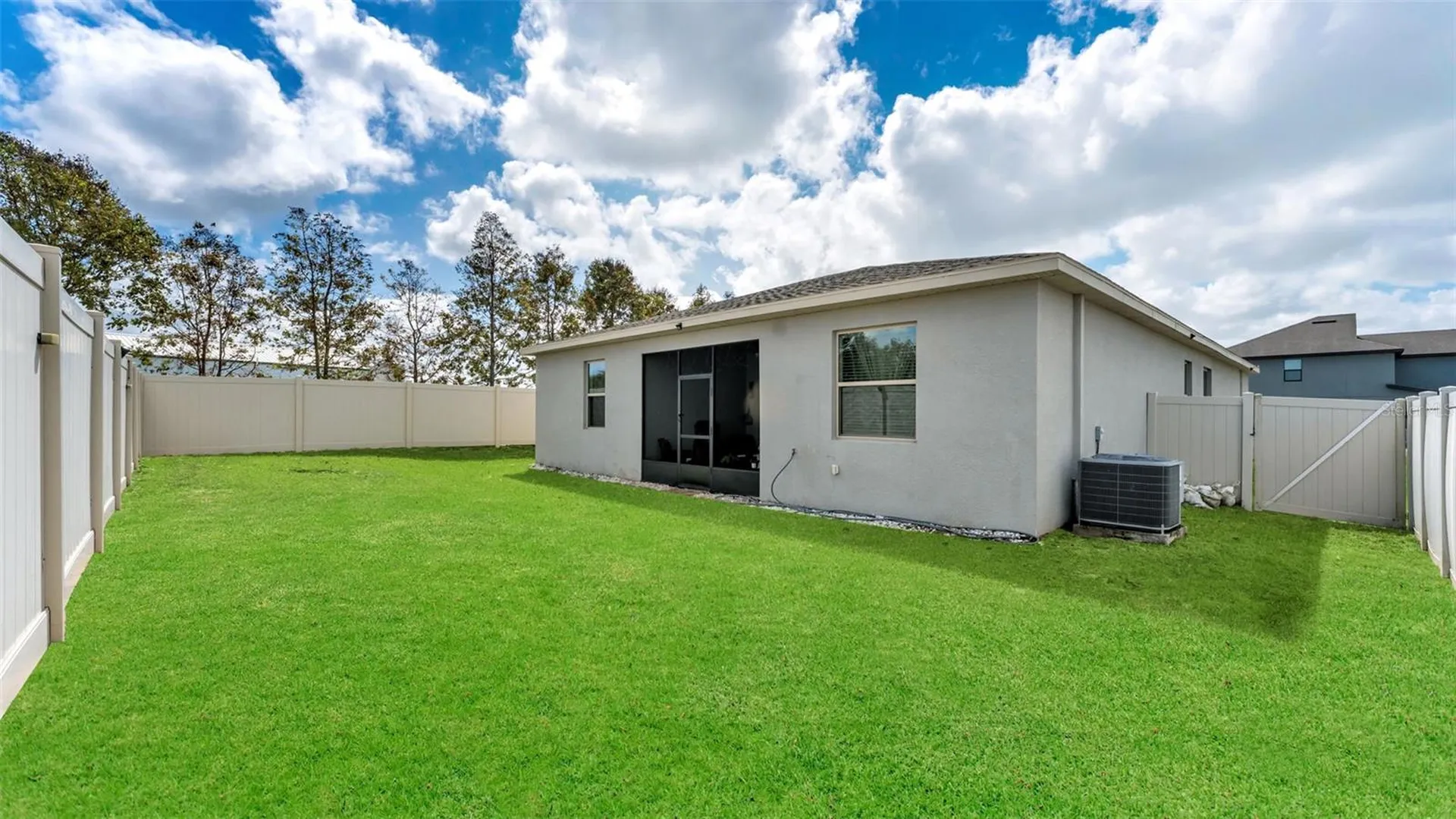 212 Bergamot Loop Davenport FL 33837