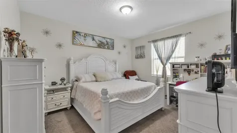 212 Bergamot Loop Davenport FL 33837
