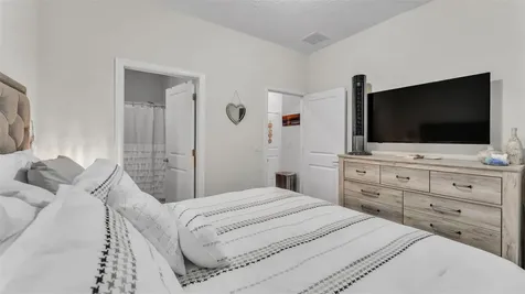 212 Bergamot Loop Davenport FL 33837