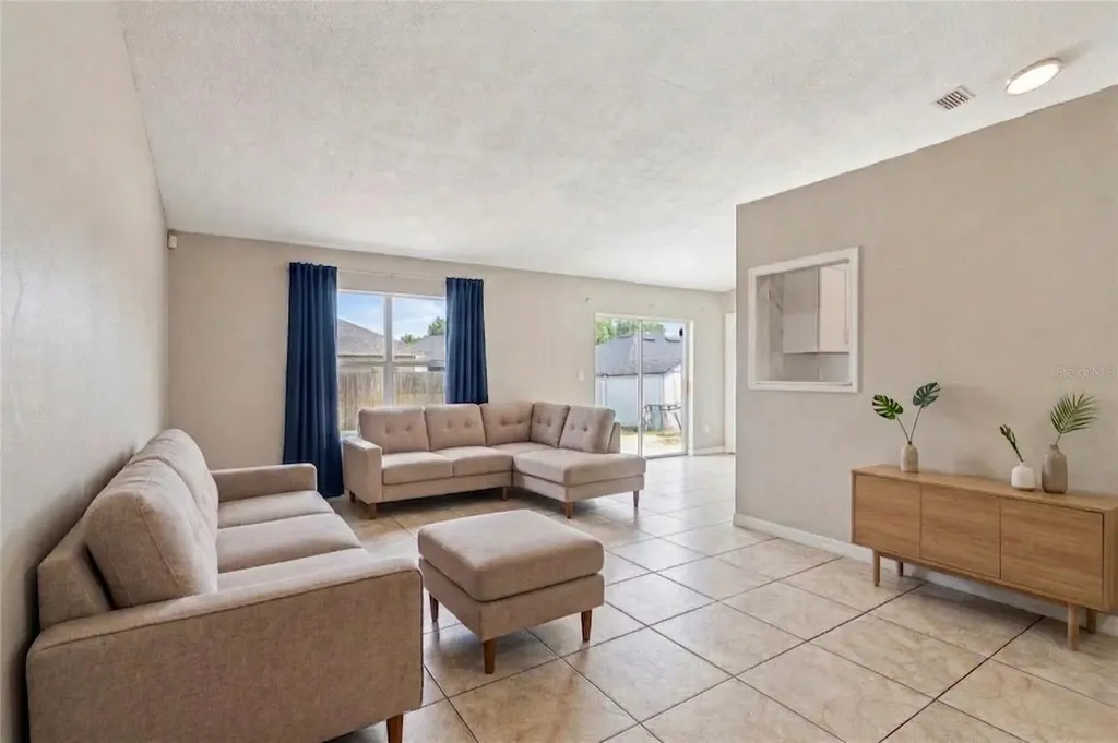 42 Inconnu Drive Poinciana FL 34759