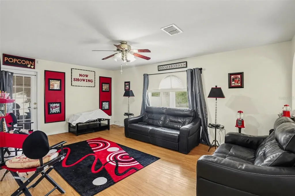 720 Valrico Hills Lane Valrico FL 33594