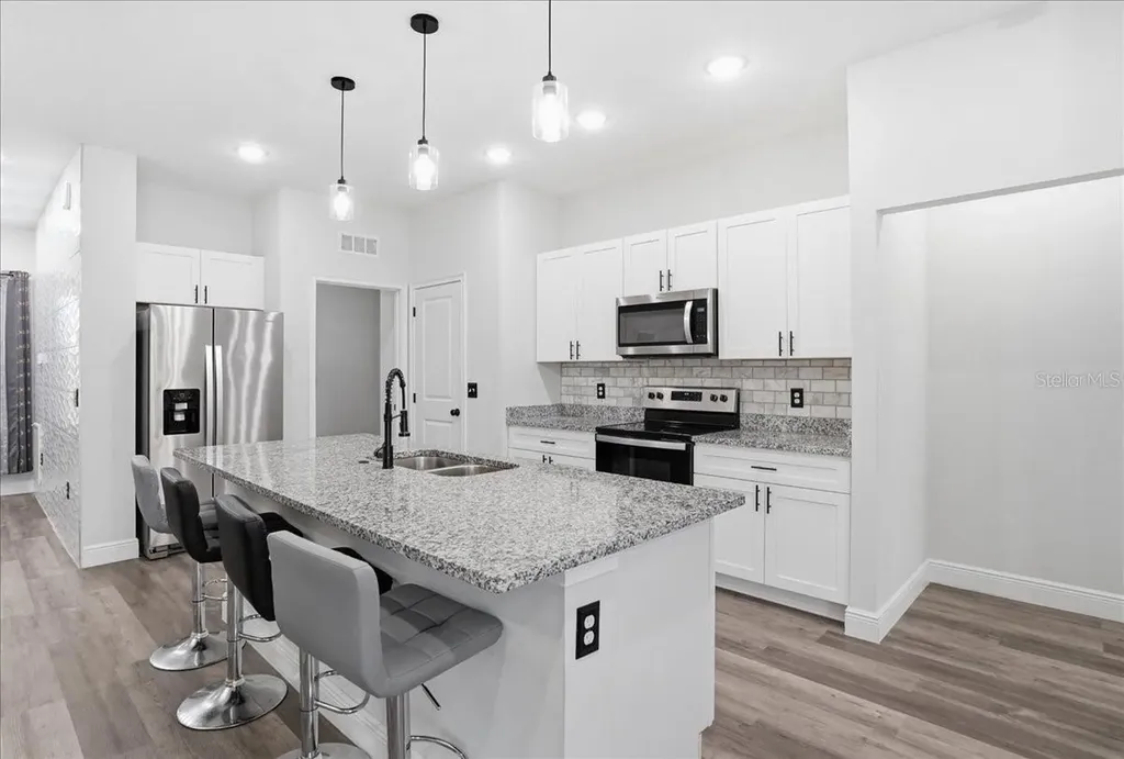 2125 Hibiscus Place Poinciana FL 34759
