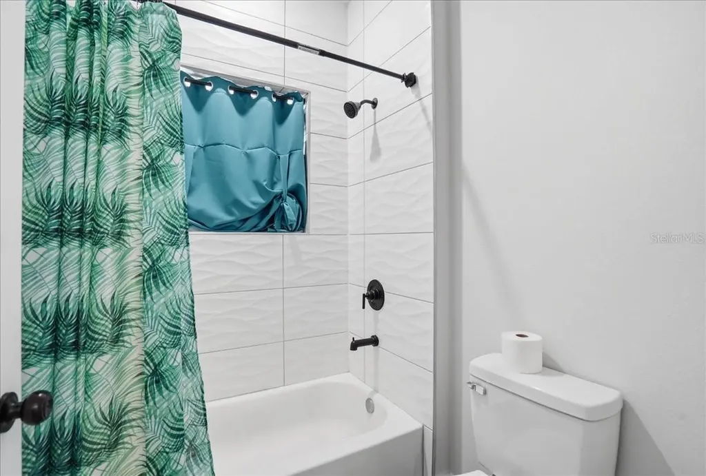 2125 Hibiscus Place Poinciana FL 34759