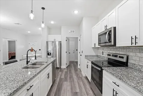 2125 Hibiscus Place Poinciana FL 34759