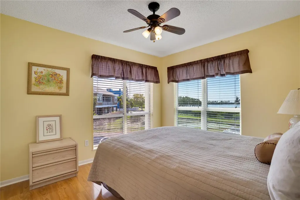 656 Windrush Bay Drive Tarpon Springs FL 34689