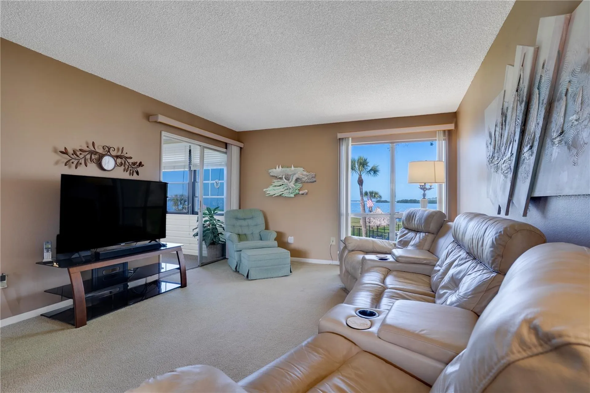 656 Windrush Bay Drive Tarpon Springs FL 34689