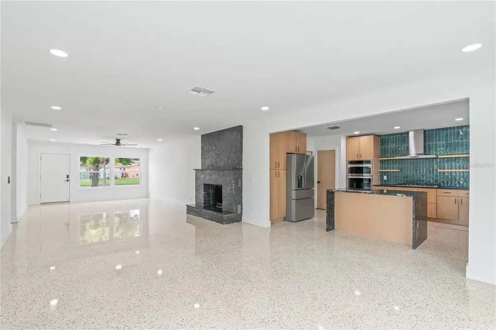 123 8th Street Belleair Beach FL 33786
