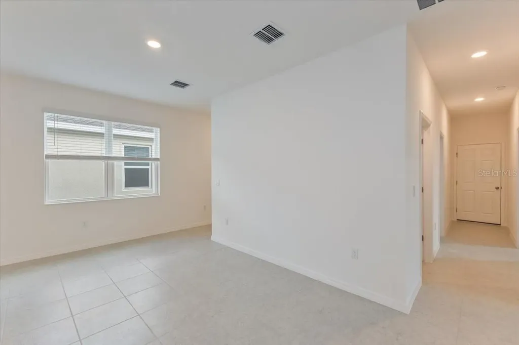 243 Fredericksburg Avenue Orange City FL 32763